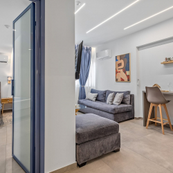 Theatrou Apts in the Heart of Athens! (Apt.1)