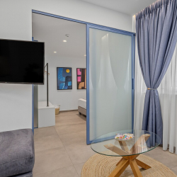 Theatrou Apts in the Heart of Athens! (Apt.1)