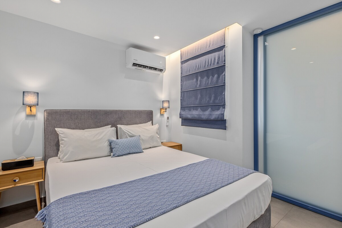 Theatrou Apts in the Heart of Athens! (Apt.1)
