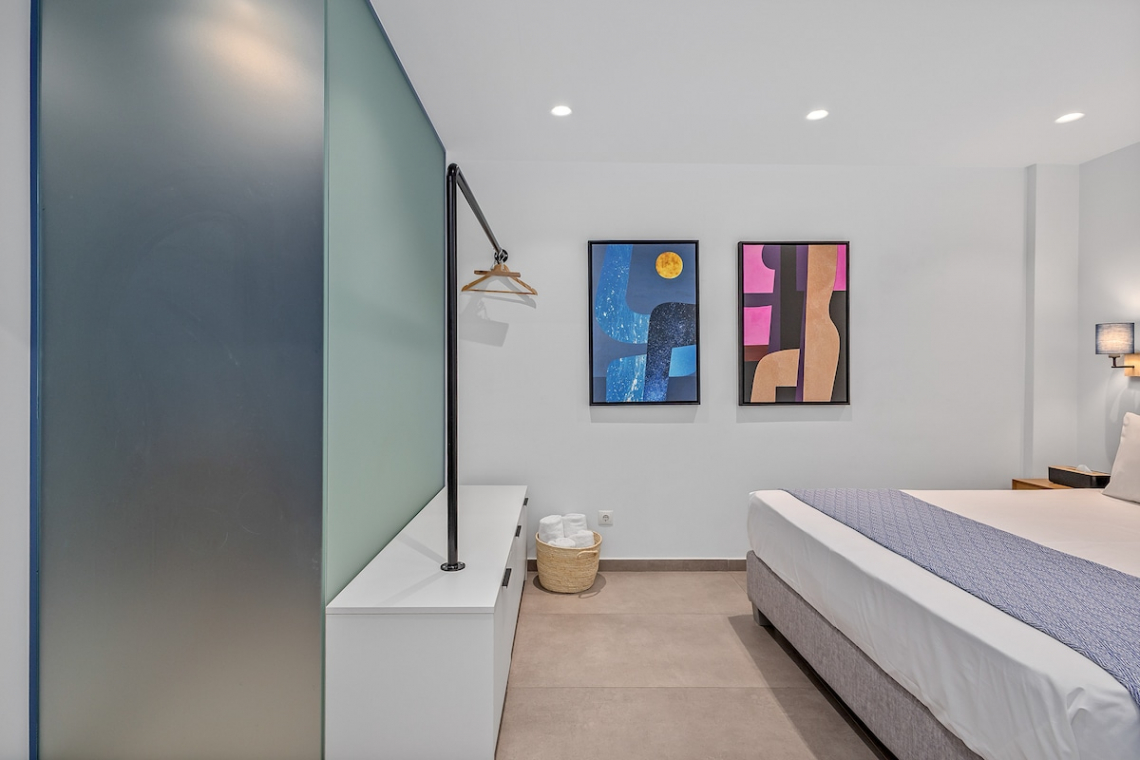 Theatrou Apts in the Heart of Athens! (Apt.1)