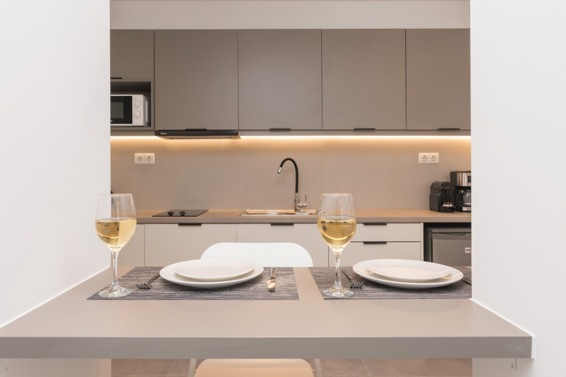 Theatrou Apts in the Heart of Athens! (Apt.2)