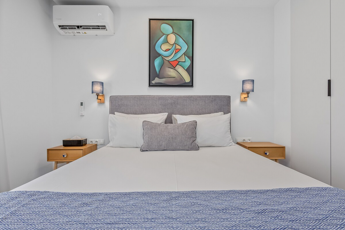 Theatrou Apts in the Heart of Athens! (Apt.2)