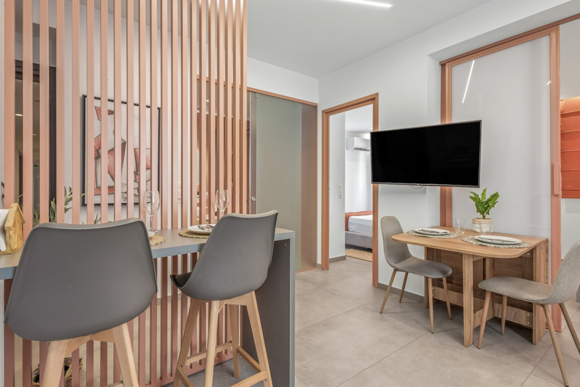 Theatrou Apts in the Heart of Athens! (Apt.3)
