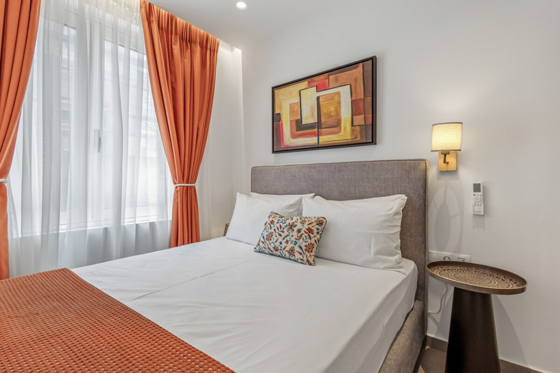 Theatrou Apts in the Heart of Athens! (Apt.3)