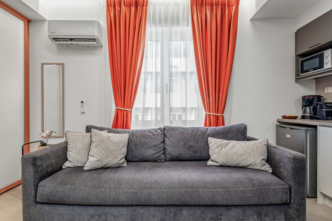 Theatrou Apts in the Heart of Athens! (Apt.3)