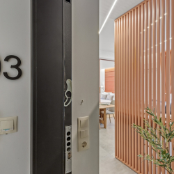 Theatrou Apts in the Heart of Athens! (Apt.3)