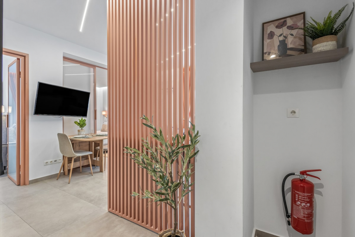 Theatrou Apts in the Heart of Athens! (Apt.3)