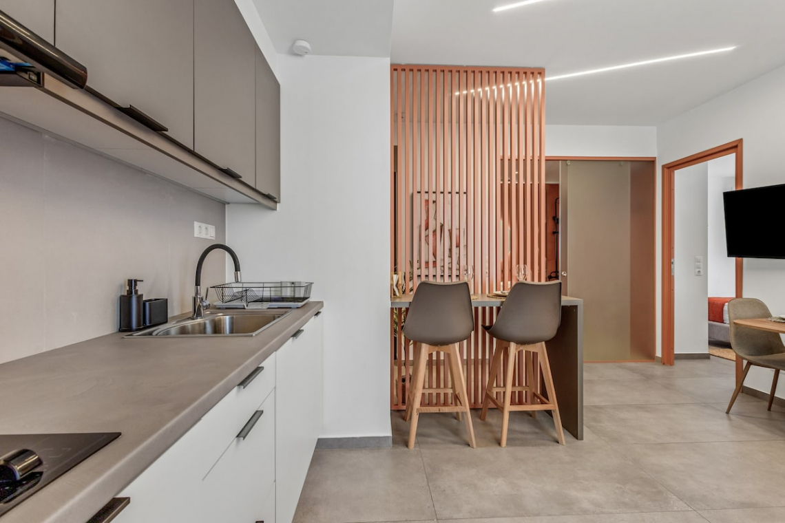 Theatrou Apts in the Heart of Athens! (Apt.3)