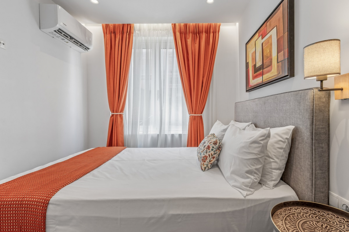 Theatrou Apts in the Heart of Athens! (Apt.3)