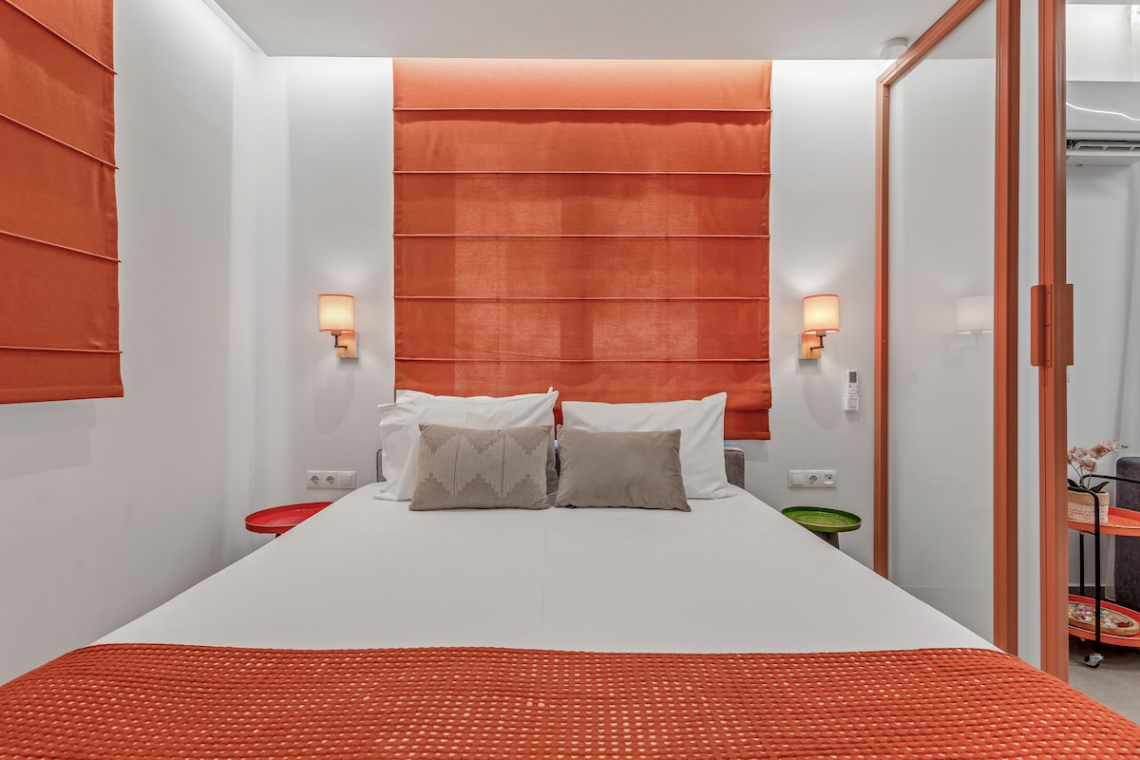 Theatrou Apts in the Heart of Athens! (Apt.3)