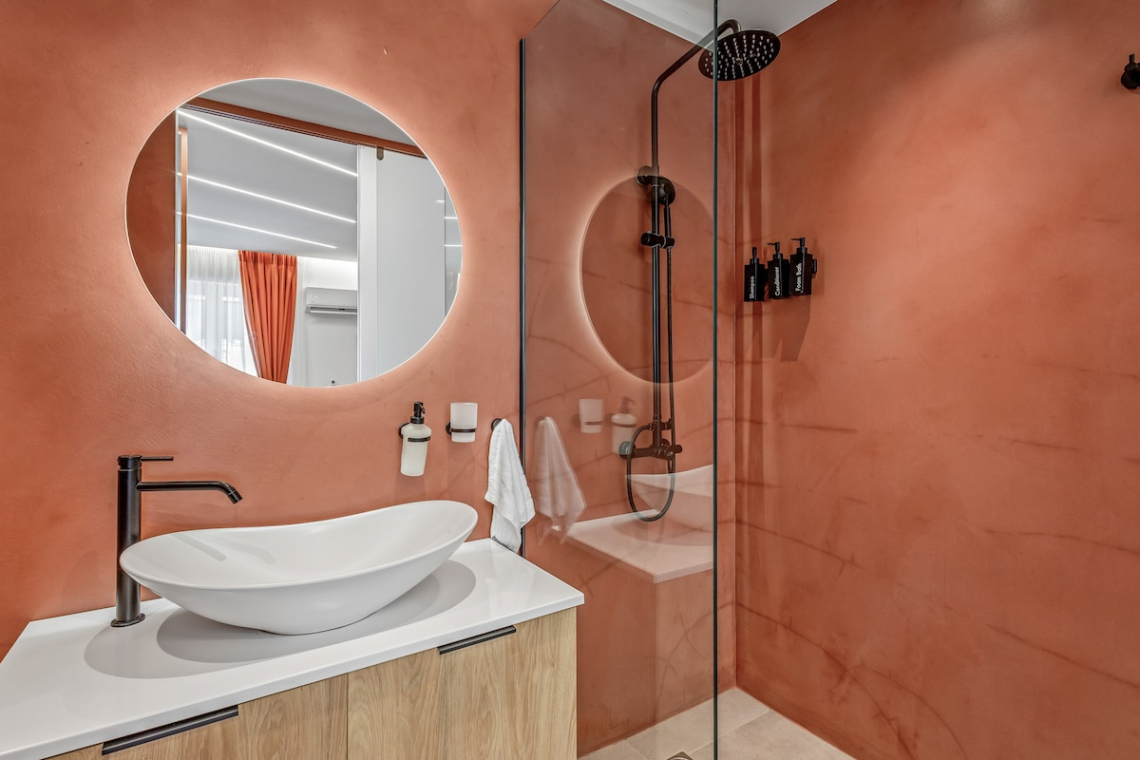 Theatrou Apts in the Heart of Athens! (Apt.3)