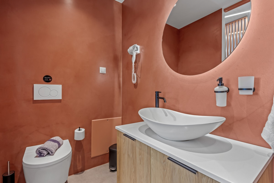 Theatrou Apts in the Heart of Athens! (Apt.3)