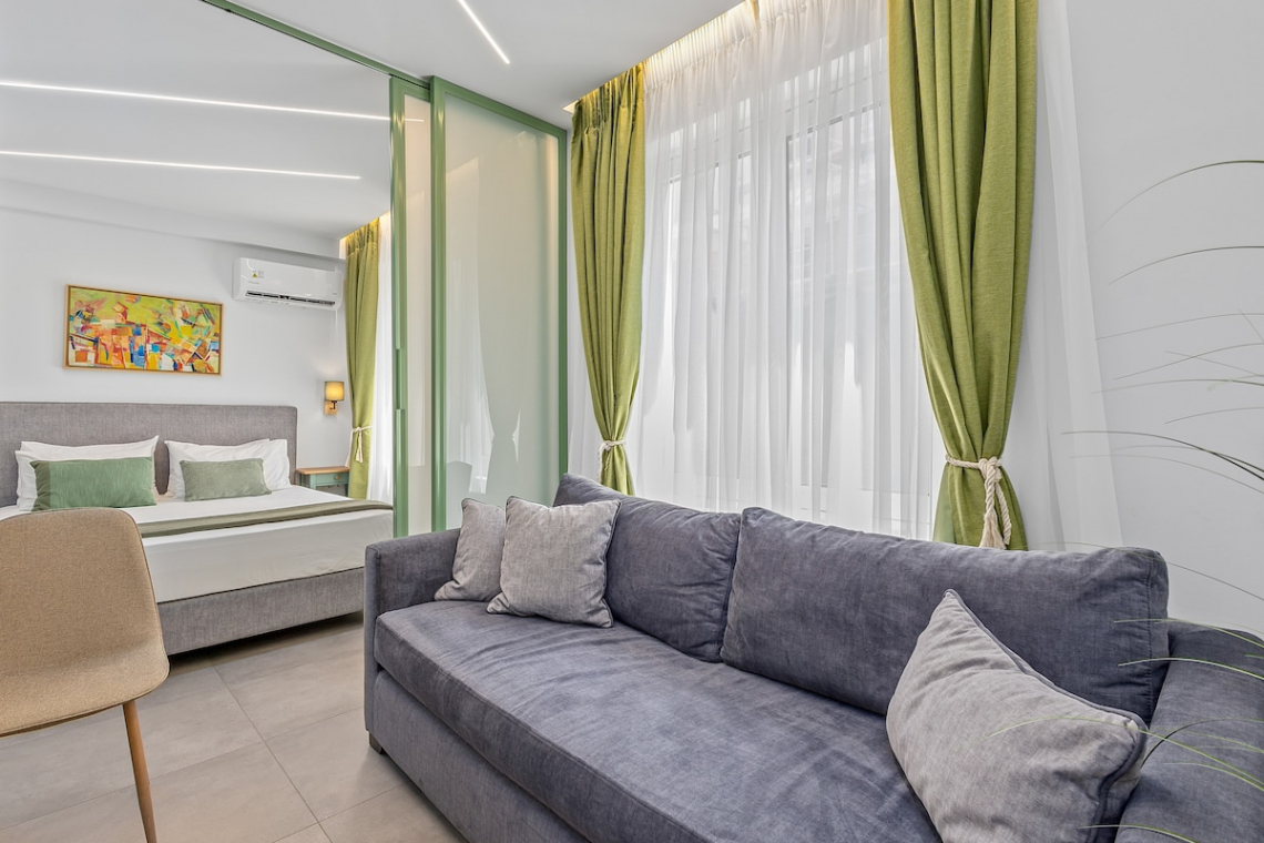 Theatrou Apts in the Heart of Athens! (Apt.4)
