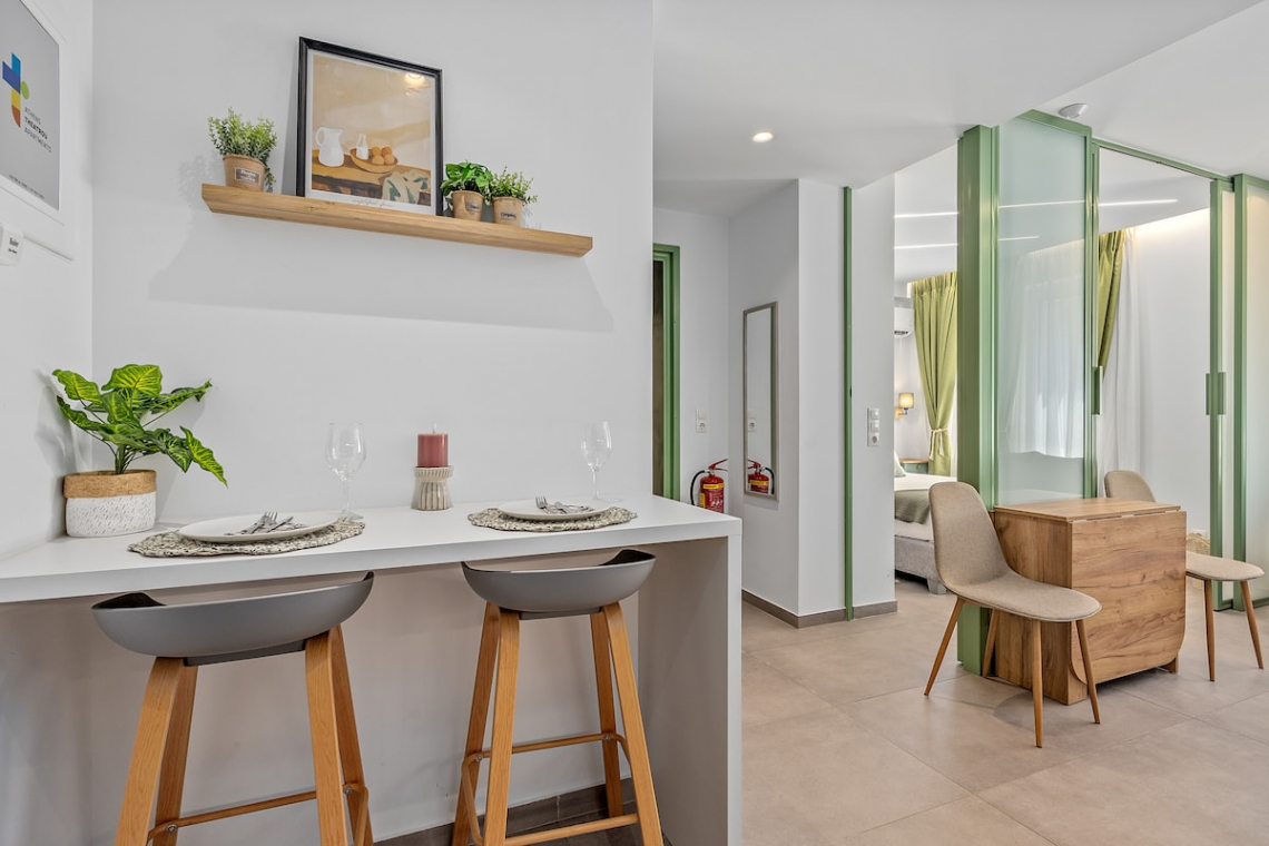 Theatrou Apts in the Heart of Athens! (Apt.4)