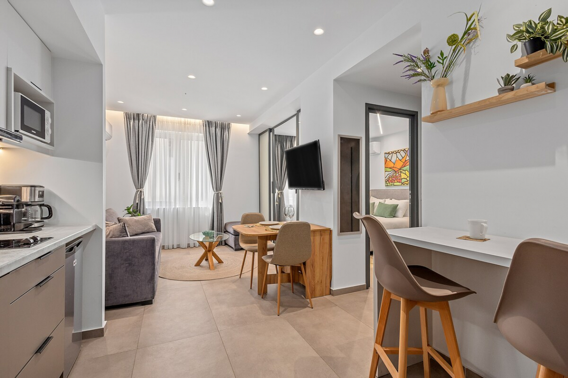 Theatrou Apts in the Heart of Athens! (Apt.5)