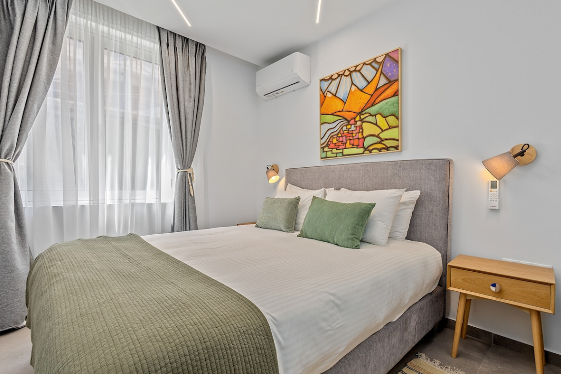 Theatrou Apts in the Heart of Athens! (Apt.5)
