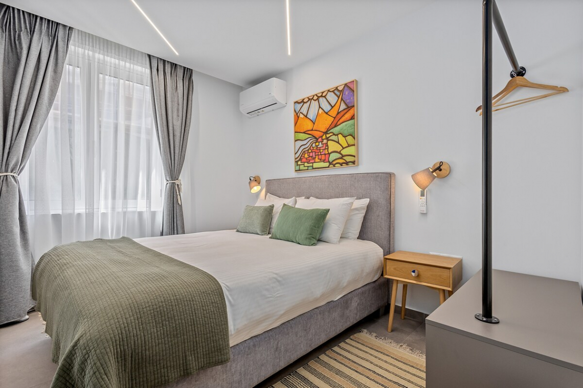Theatrou Apts in the Heart of Athens! (Apt.5)