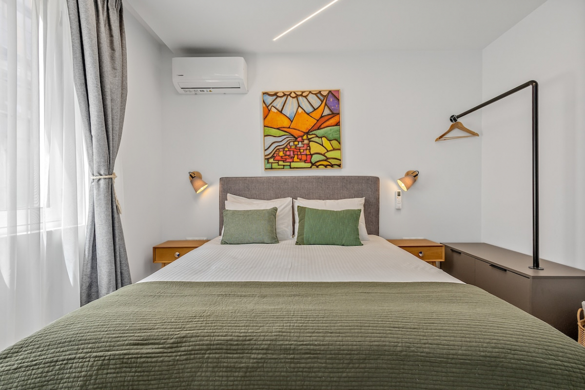 Theatrou Apts in the Heart of Athens! (Apt.5)