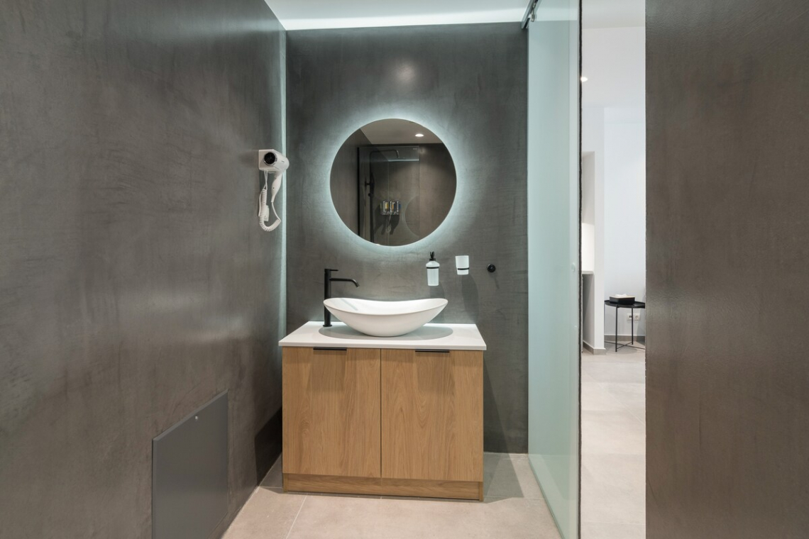 Theatrou Apts in the Heart of Athens! (Apt.5)