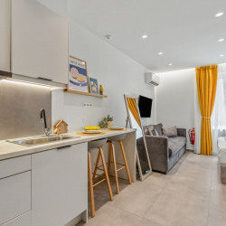 Theatrou Apts in the Heart of Athens! (Apt.6)