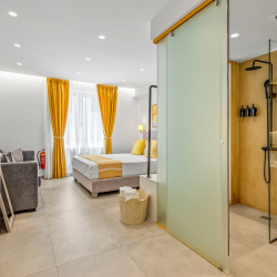 Theatrou Apts in the Heart of Athens! (Apt.6)