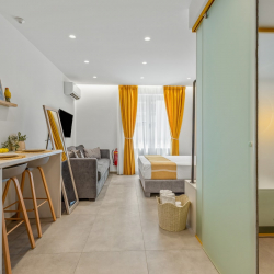 Theatrou Apts in the Heart of Athens! (Apt.6)