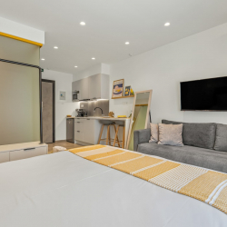 Theatrou Apts in the Heart of Athens! (Apt.6)