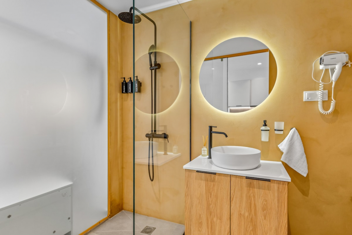 Theatrou Apts in the Heart of Athens! (Apt.6)