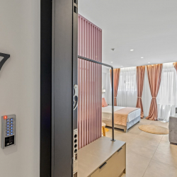 Theatrou Apts in the Heart of Athens! (Apt.7)