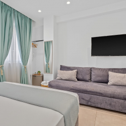 Theatrou Apts in the Heart of Athens! (Apt.8)