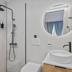 Theatrou Apts in the Heart of Athens! (Apt.8)
