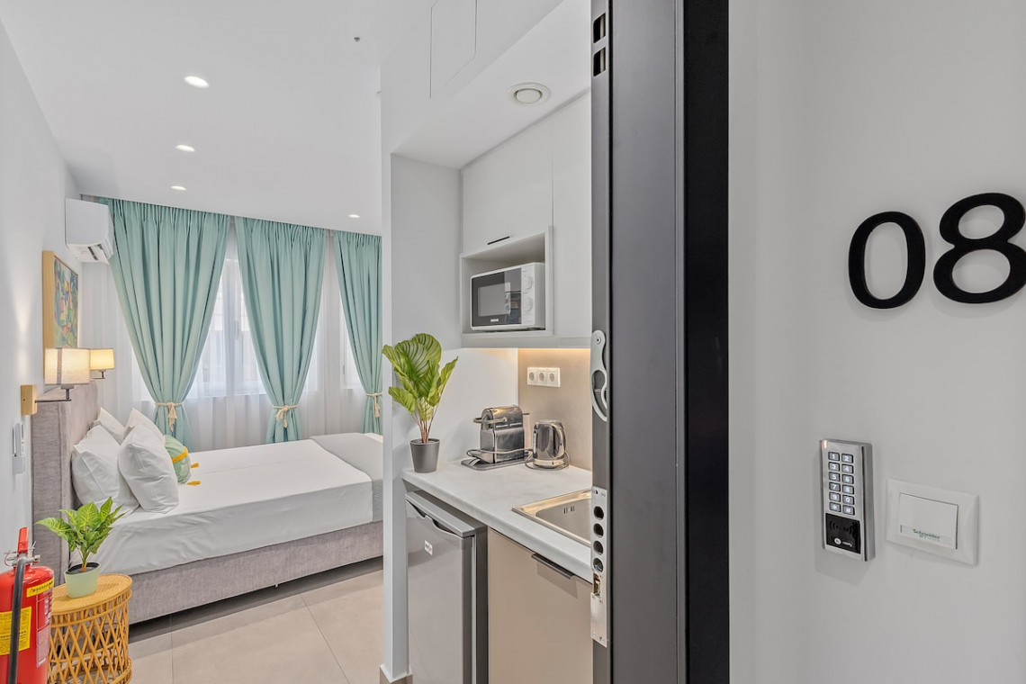 Theatrou Apts in the Heart of Athens! (Apt.8)