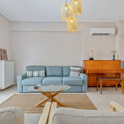 Chalkida Elegant Apartment for 8, 3 min from beach