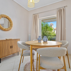 Chalkida Elegant Apartment for 8, 3 min from beach