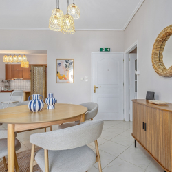 Chalkida Elegant Apartment for 8, 3 min from beach