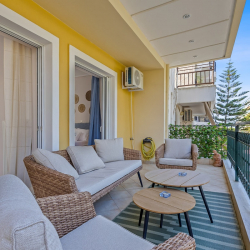 Chalkida Elegant Apartment for 8, 3 min from beach